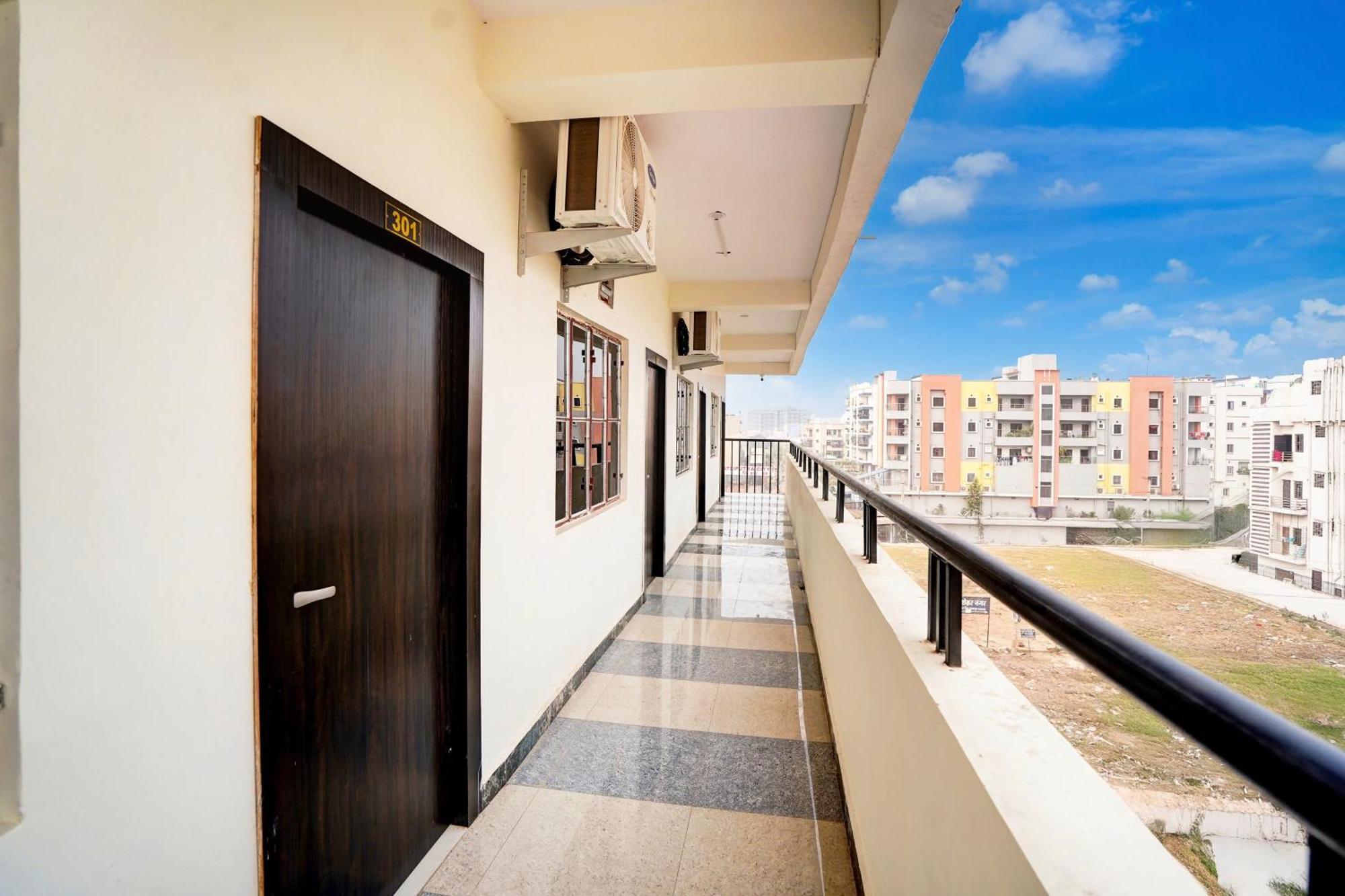 Hotel O The Crown Inn Danapur Exterior foto